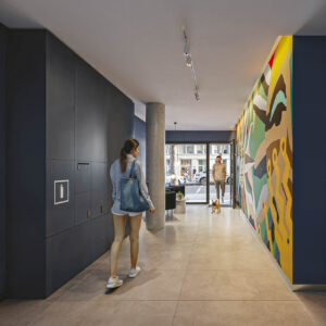 2452_06_HALL_F1