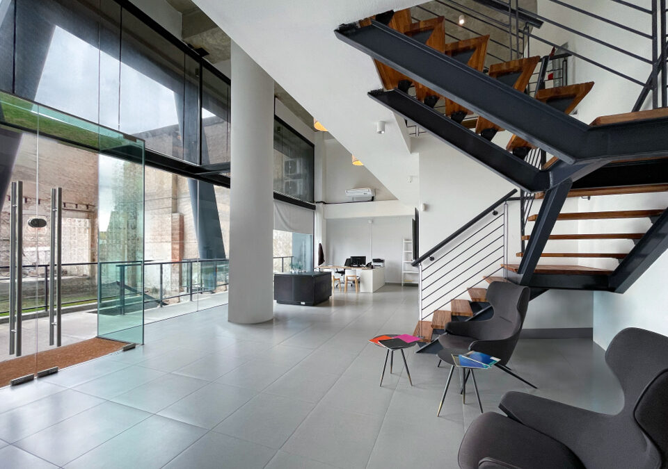 Nostrum Bay Local 002 – EA